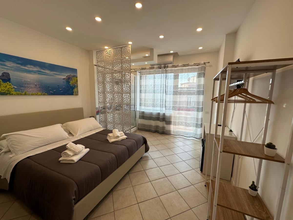 نابولي B&B Off Rooms And Relax المظهر الخارجي الصورة