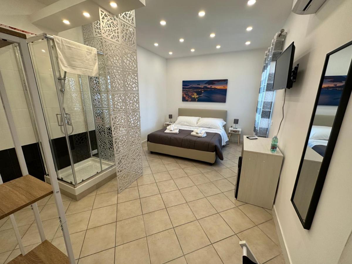 نابولي B&B Off Rooms And Relax المظهر الخارجي الصورة